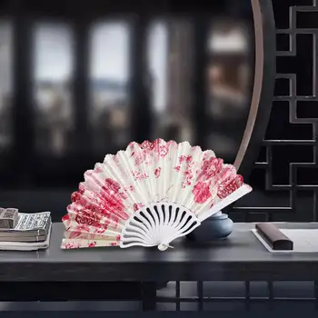 Süs Bez Fan Plastik Çerçeve düğün fanı Retro Çiçek Retro Çin Rüzgar Zanaat yelpaze Dekoratif
